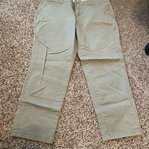 Old Navy Tan Chinos Classic Style